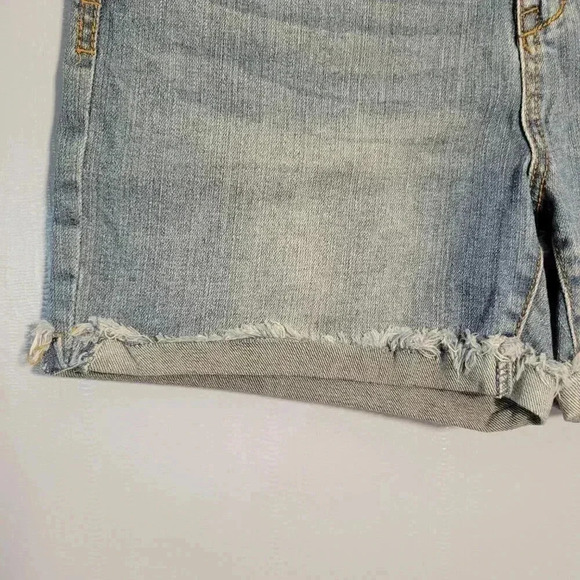 Truth + Theory Size 10 Classic Roll Raw Hem Light Denim Blue Jean Shorts - Picture 3 of 10